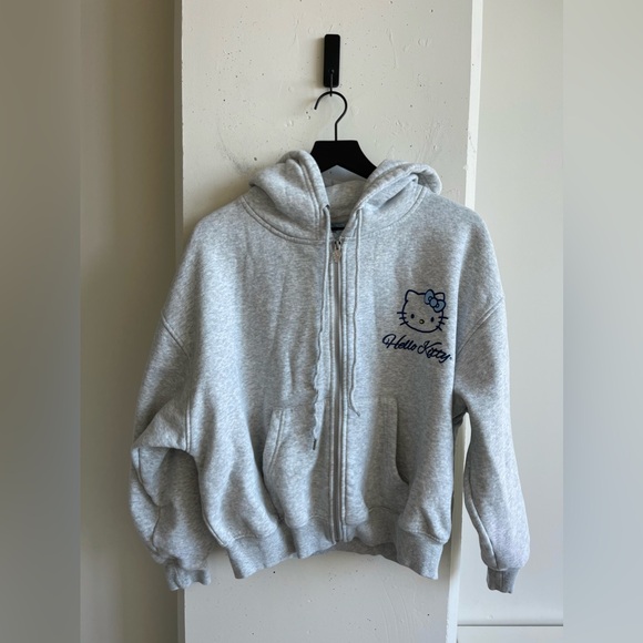 Forever 21 Hello Kitty Fleece Zip-Up Hoodie in Heather Grey Size XS - Picture 2 of 7